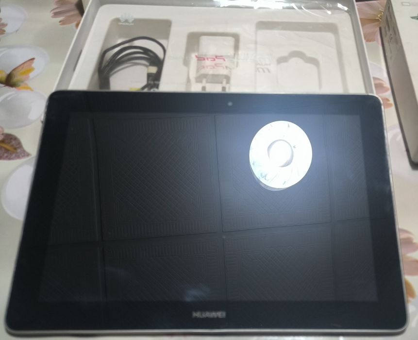 Планшет Huawei mediapad 10 fhd + клавиатура