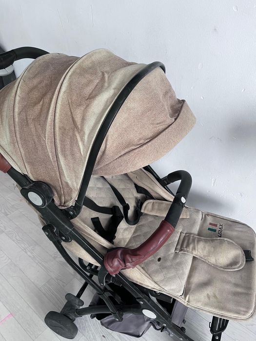 коляска детская.