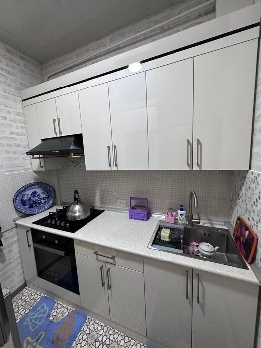 Продам 2/1/4 в Центре! Вдоль дороги!