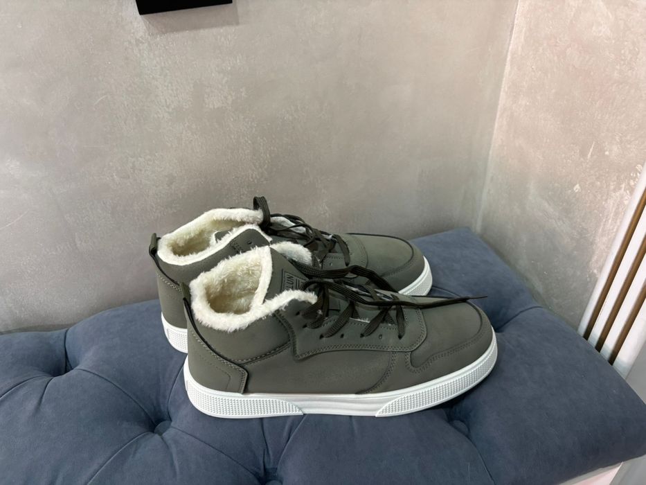 Продам обувь Новая