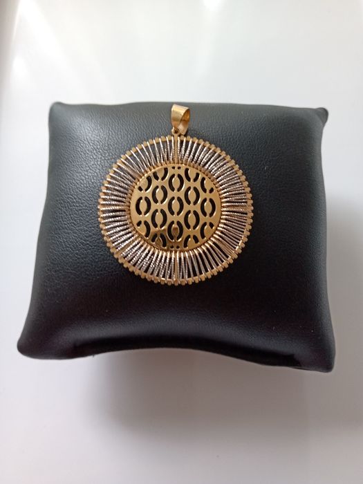 Pandantiv Cellini aur 18k.