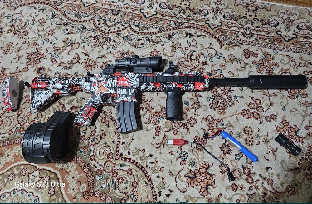 Orbizli avtomat m416 otganda rasimdagiday uchi yonadi