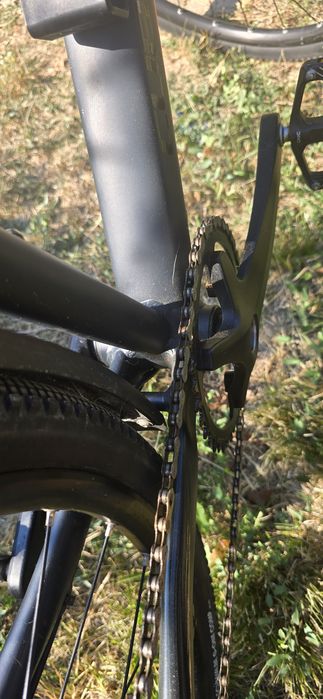 Cube Nuroad Pro  XL размер  1х11 скорости Shimano Cues, Хидравлични спирачки .карбонова вилка

859 €

По договаряне