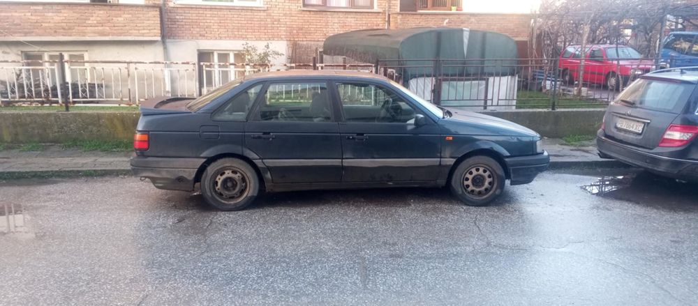 Автомобил Volkswagen PASSAT