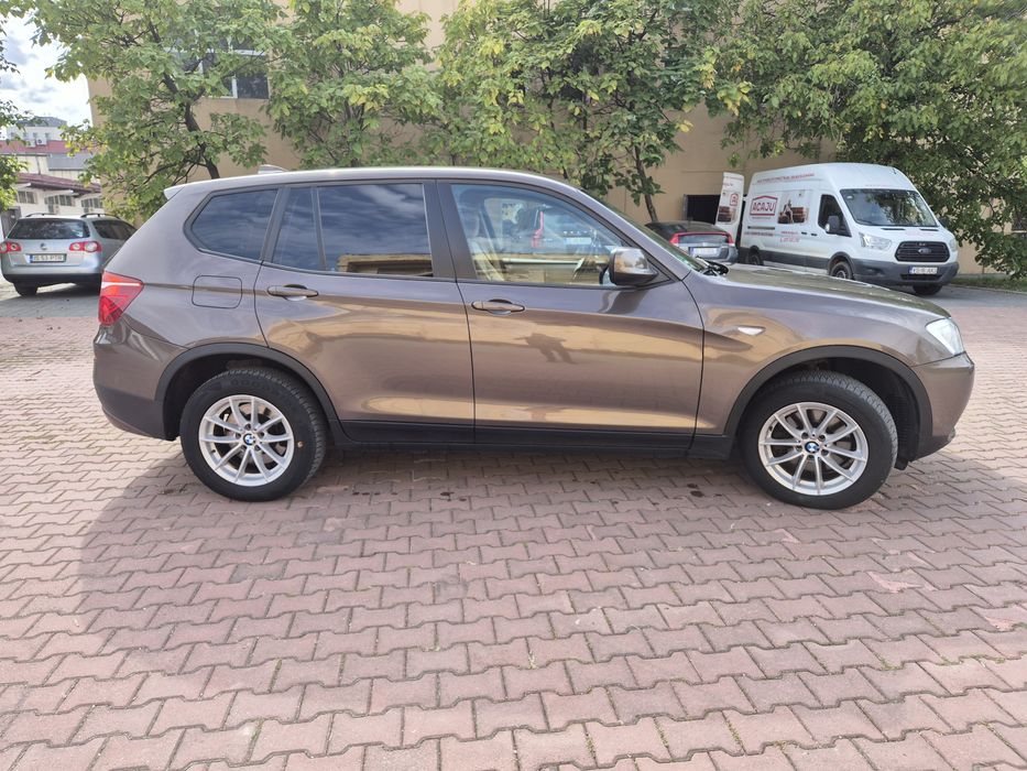 BMW X3 2.0 D x=drive 184 cp Xenon maro interior bej