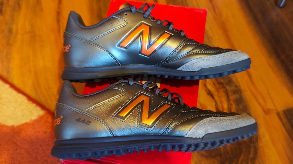 New Balance 442 TF 42.5