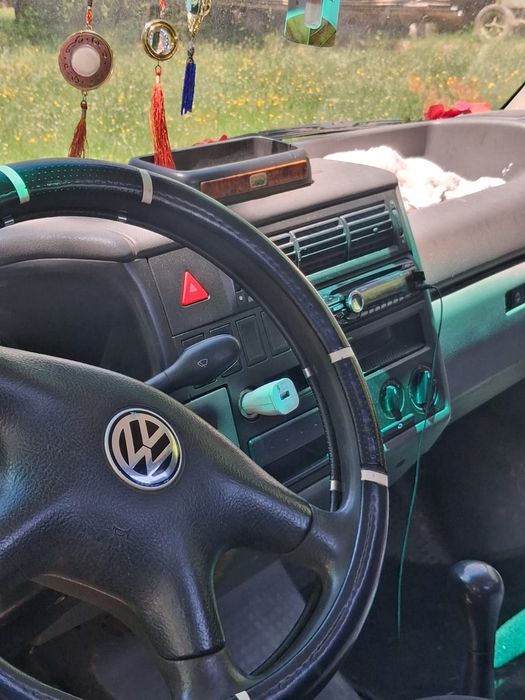 VOLKSWAGEN Transporter 2000 — imagine 4