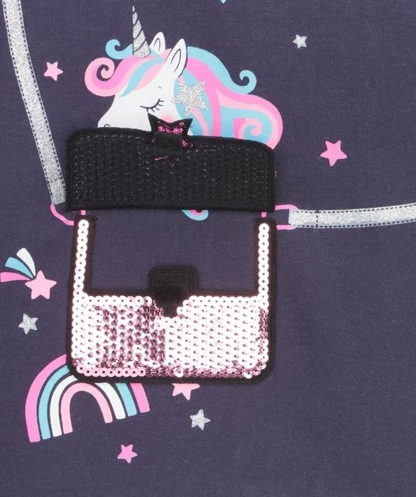 Детската блуза с красива декорация с еднорог