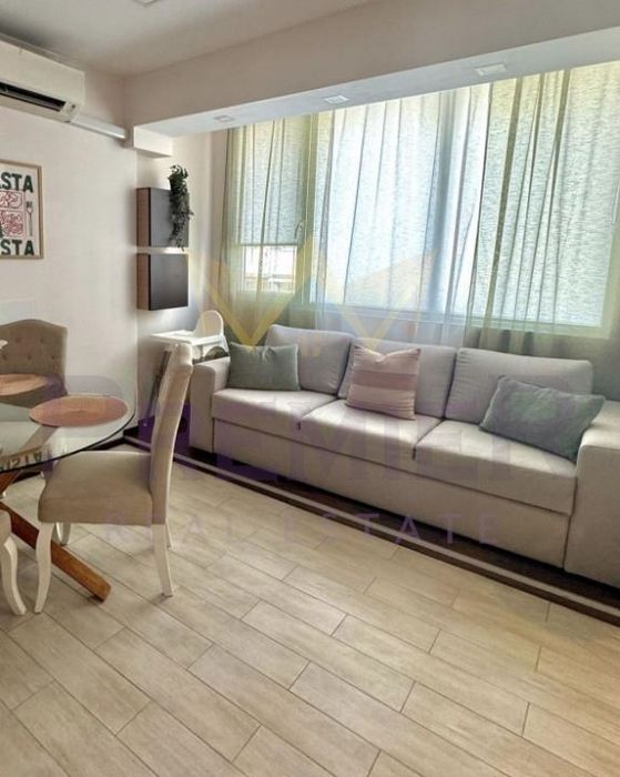 Дава се под наем Тристаен апартамент в Варна, Гранд Мол Варна - 85 кв.м за 700 € - Снимка #1