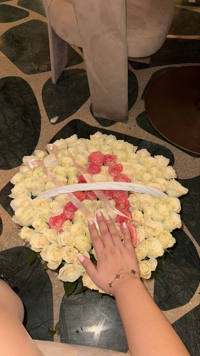 101 роза за 25 000тг