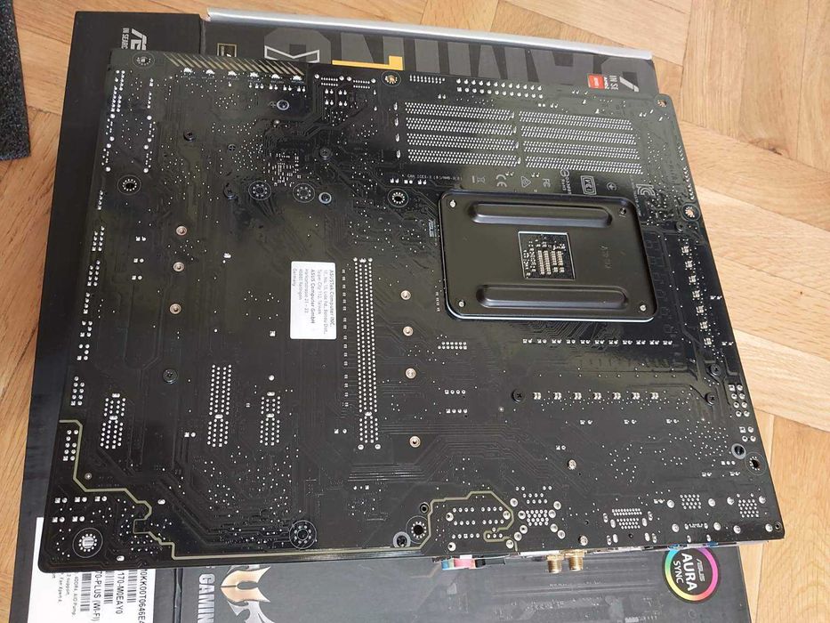 AMD Ryzen 7 5800X + Asus TUF X570 Plus Wi-Fi