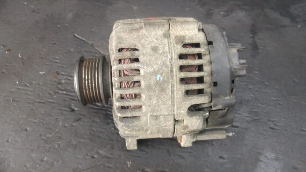 alternator 2.0 tdi  audi a3 8p a4 b8 a5 8f vw golf 6 passat b7 tiguan 5n skoda octavia 2 06f903023c