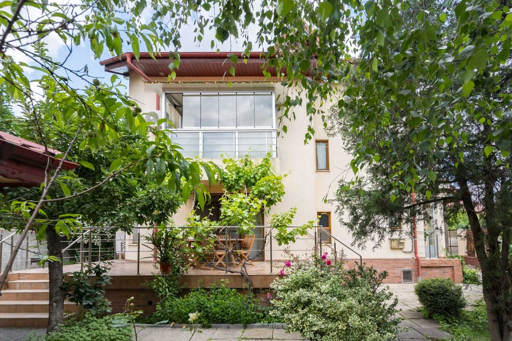 COMISION 0% - Baneasa/ Dobrogeanu Gherea-Garlei -Vila P+1+M curte550mp