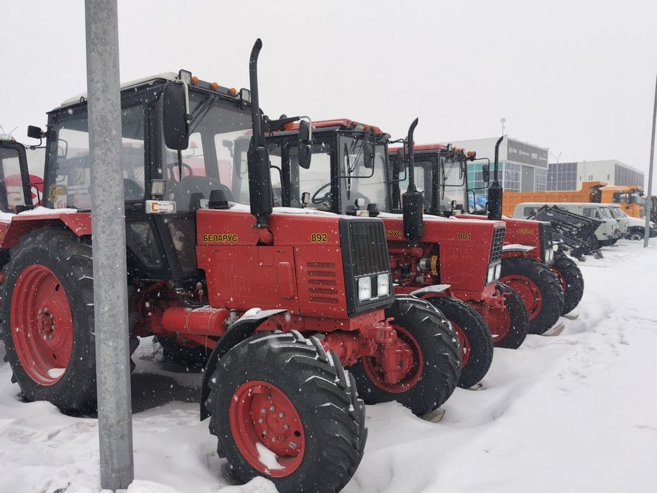 Трактора МТЗ и YTO