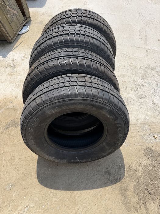 COOPER DISCOVERE M+S SPOR 235/75 R15 109H…………………………….