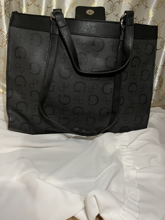 Geanta de umar nouo de culuare neagra  100/100 originala