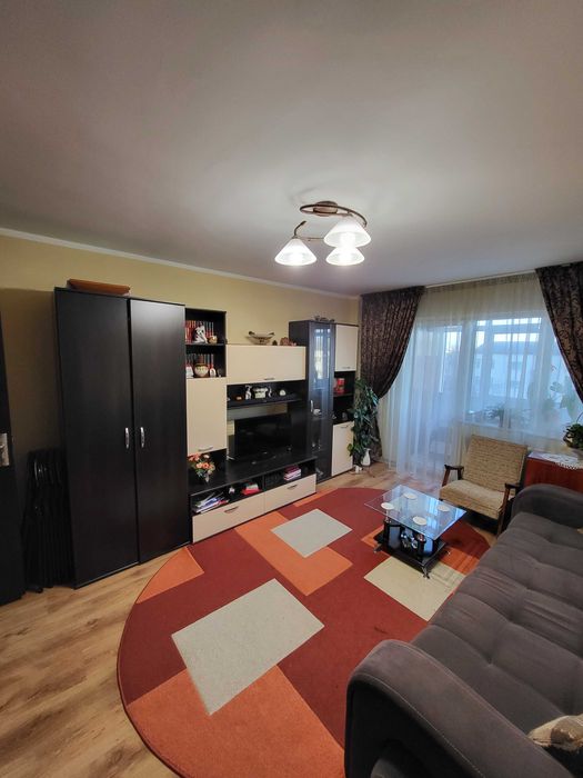 Închiriez apartament 2 camere SD