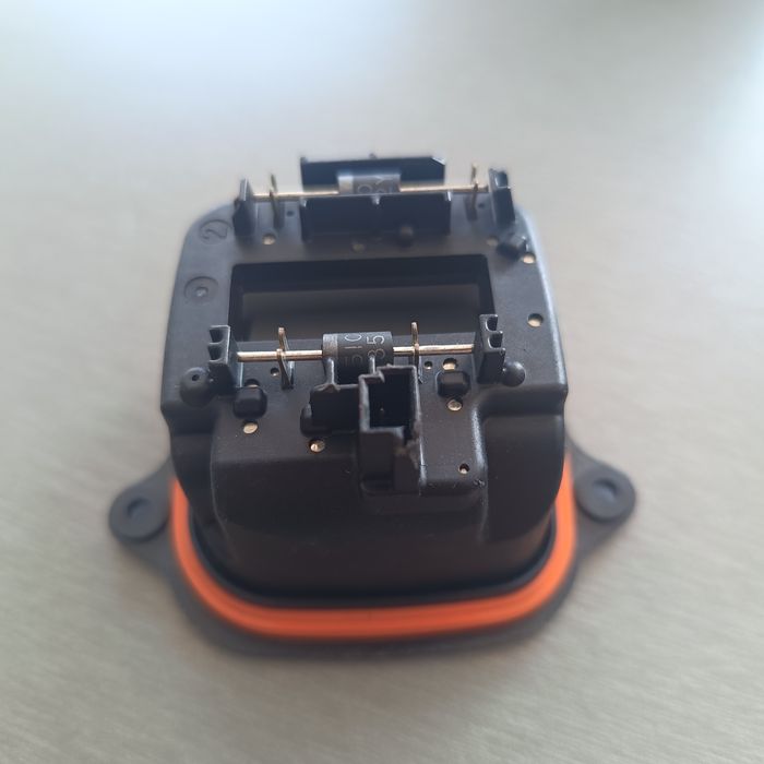 Модул за охлаждане на LED/Laser фар с BMW 5 G30, G31 2019-2023, iX3 G08 2020-2025, X5 G05, X6 G06