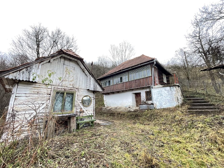 Casa Ocolis, Jud. Alba 1100 mp teren.