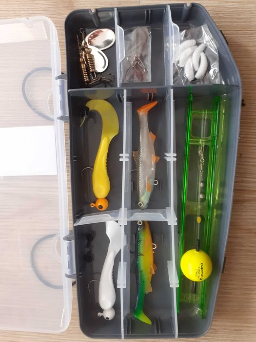 продавам спиниг въдица + макара нови за лов в сладки и солени води