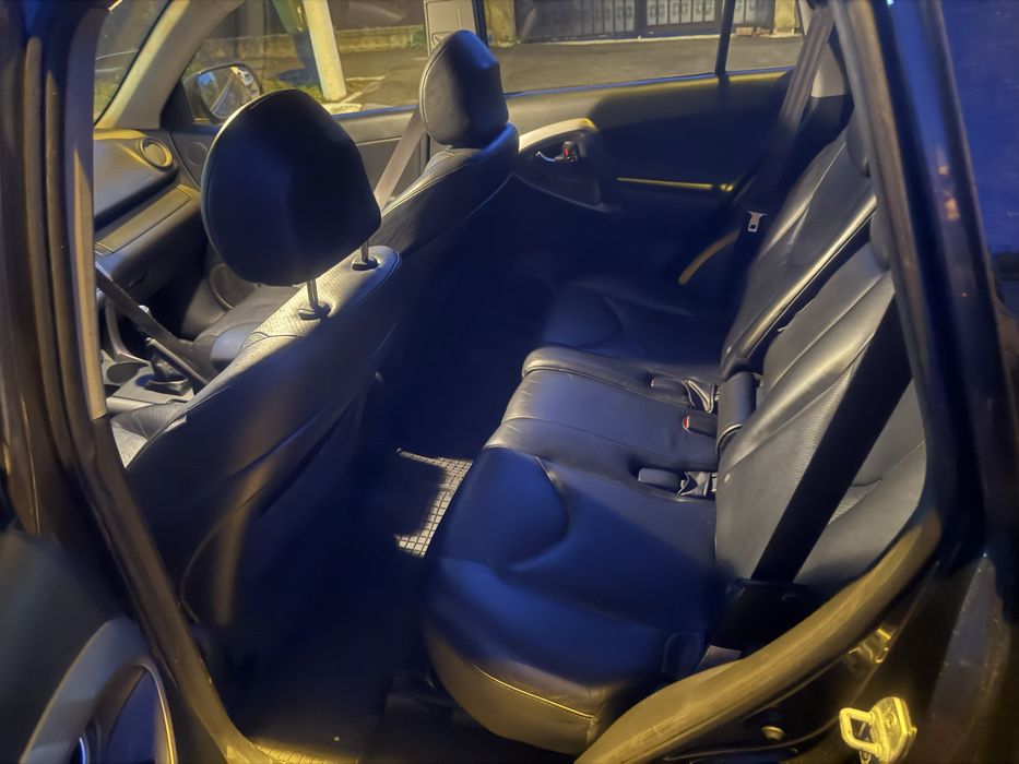 Vand Toyota Rav 4