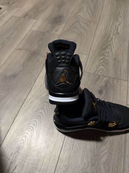 Jordan 4