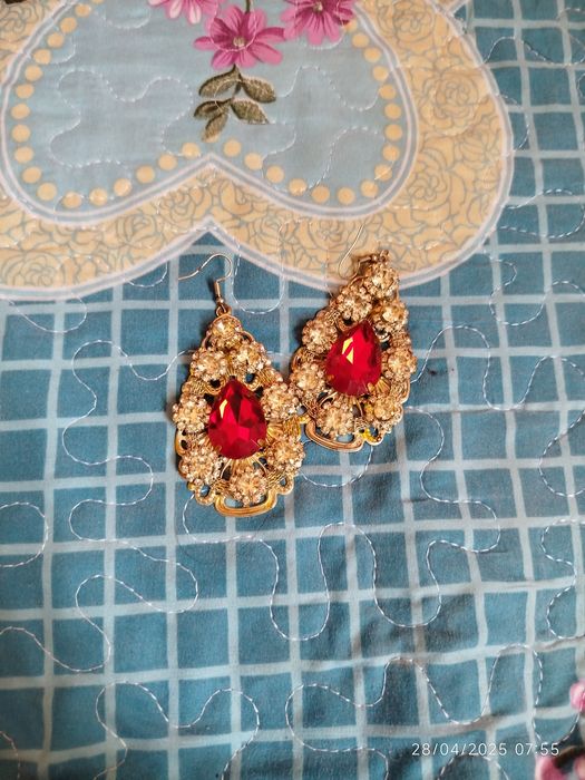 Aksessuarlar  taqinchoqlar