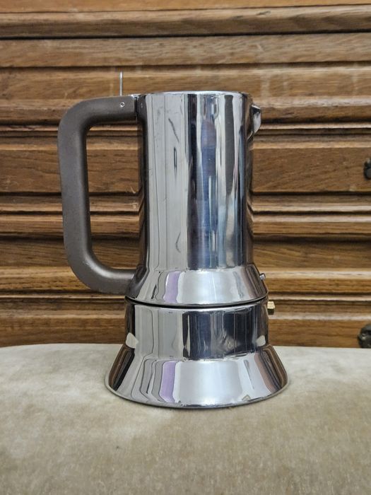 Кафеварко Alessi за еспресо кофе.