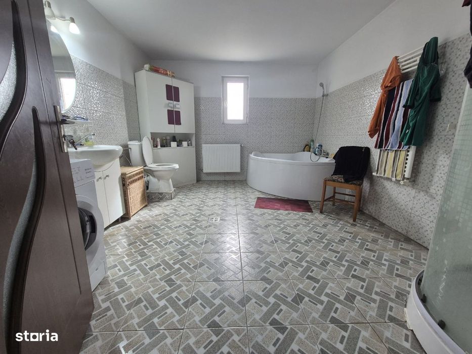 Casa Scheia de vanzare