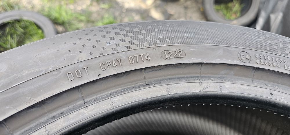 Vând 4 anvelope vară