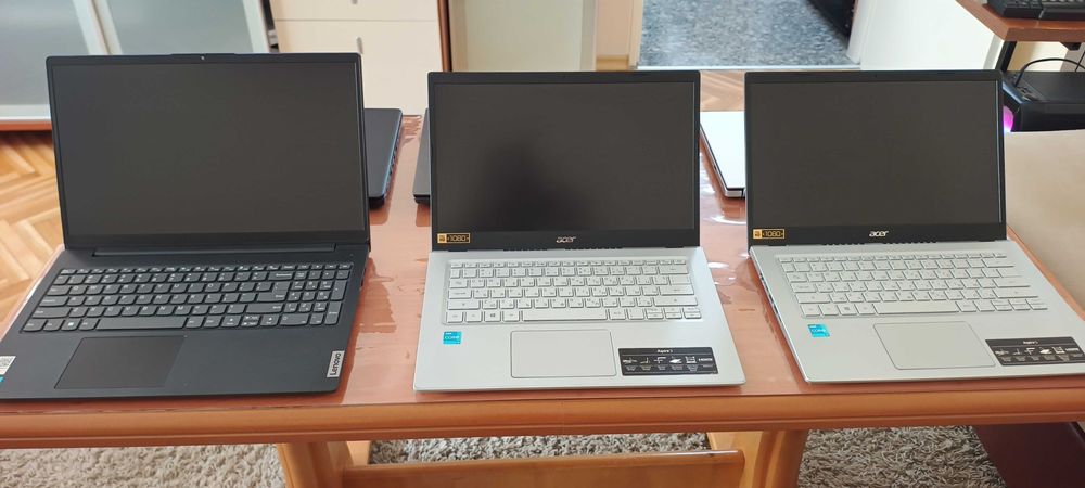 Лаптопи - Acer, Lenovo, Dell