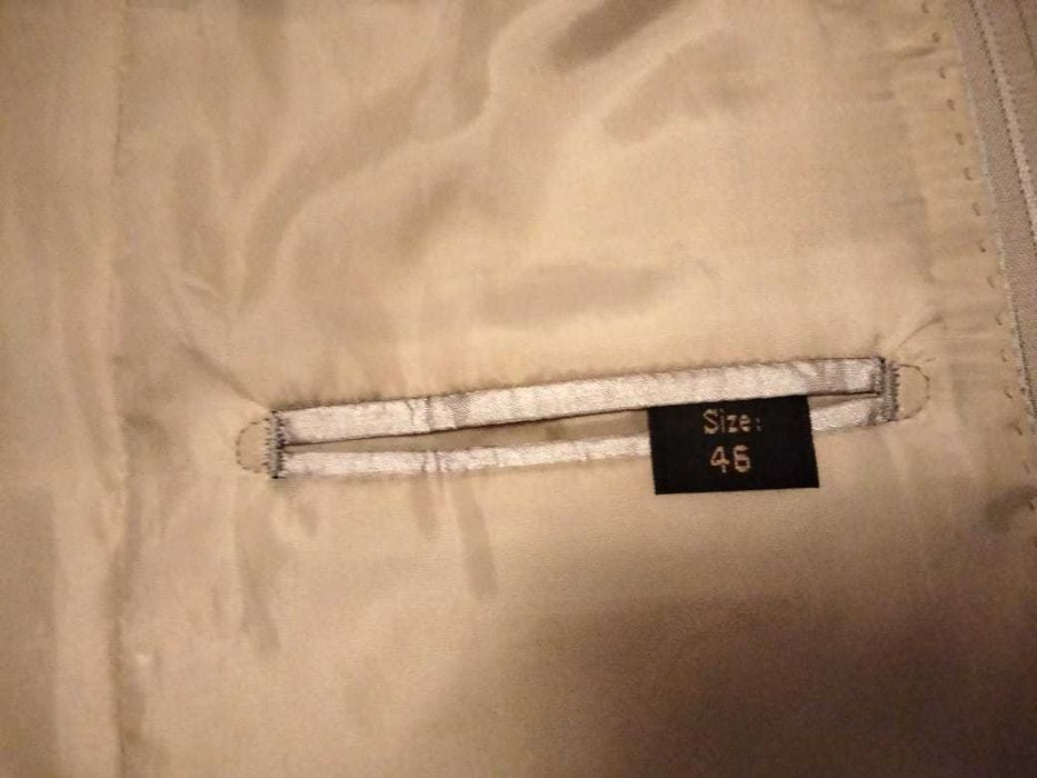 Мужской костюм в хорошем состоянии