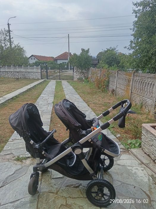 Cărucior gemeni sau frati city select