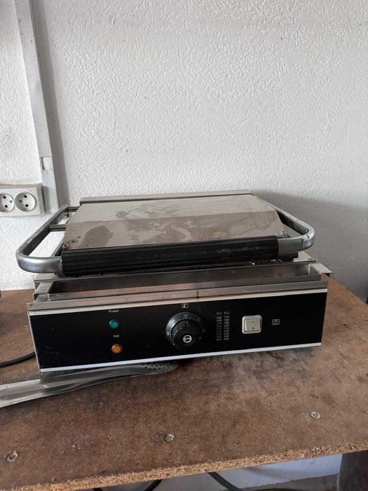 Продается будка, все что есть продается