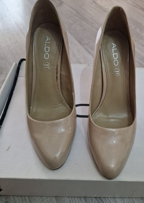 Pantofi marimea 37 si 38