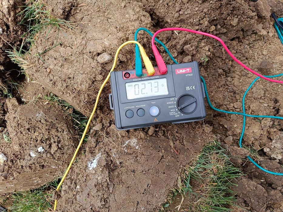 Electrician calificat