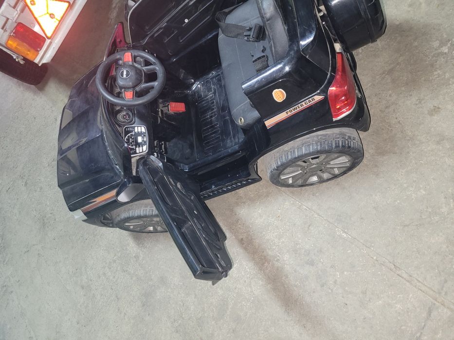 Продам электронную машинку