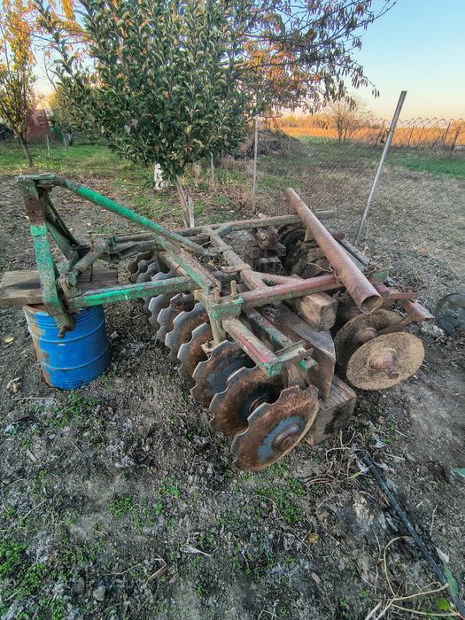 Vând utb 445. +Utilaje