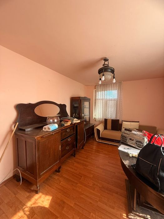 Vand Apartament 2 camere