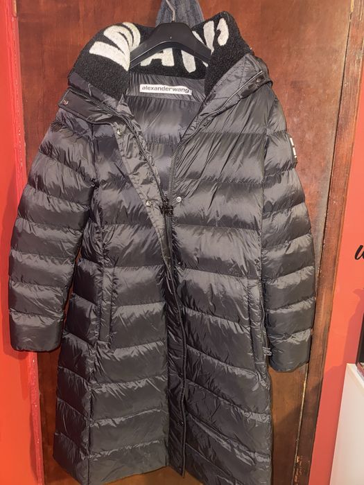 Яке Alexander Wang