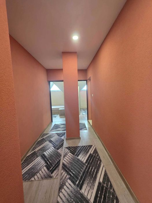 Просторен апартамент с три спални в кв.Каменни,гр. Хасково