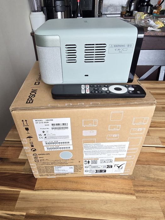 Epson EF-21 Google TV проектор Full HD