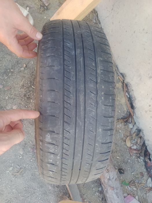Продам комплект шины  б/у