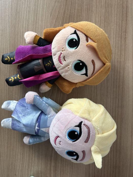 Plus Ana si Elsa