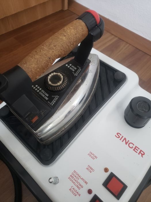 Stație de călcat profesională Singer cu boiler (Mecanism clasic / Vintage)