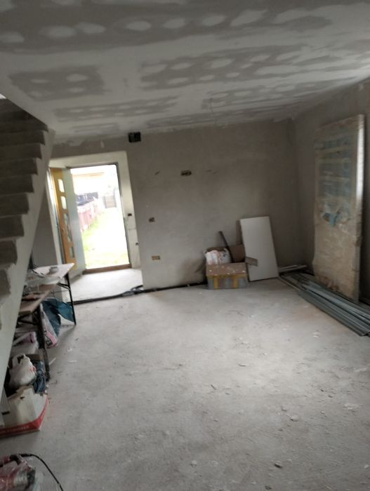 Execut lucrări de construcții interior exterior