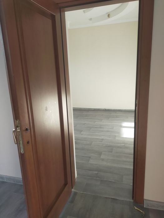 Продам мебель и двери