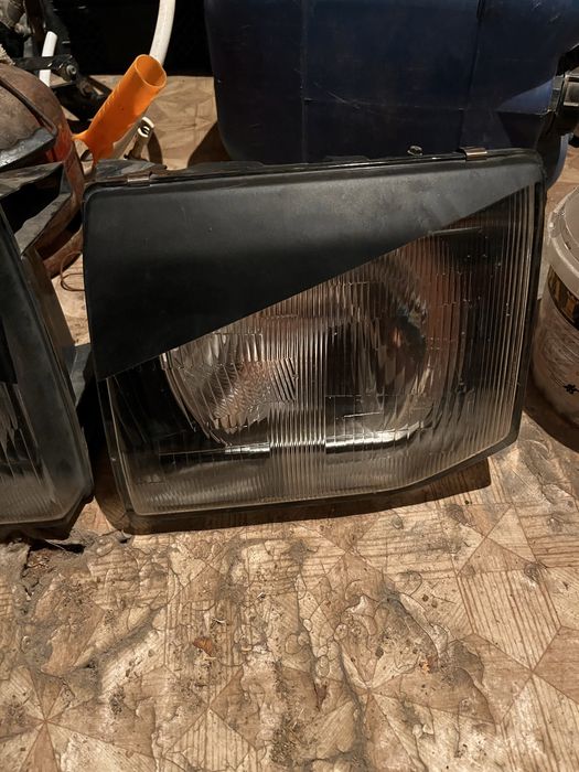 Продам фары на митсубиси