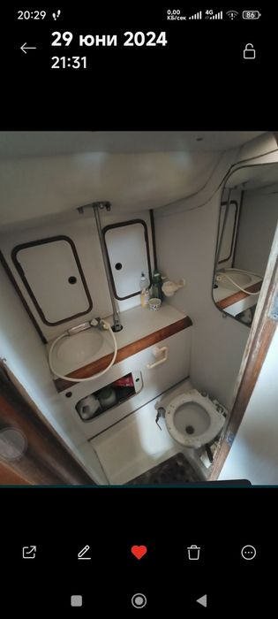 Продавам ветроходна лодка Beneteau43