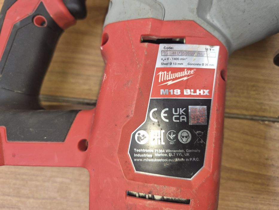 Scule Milwaukee M18